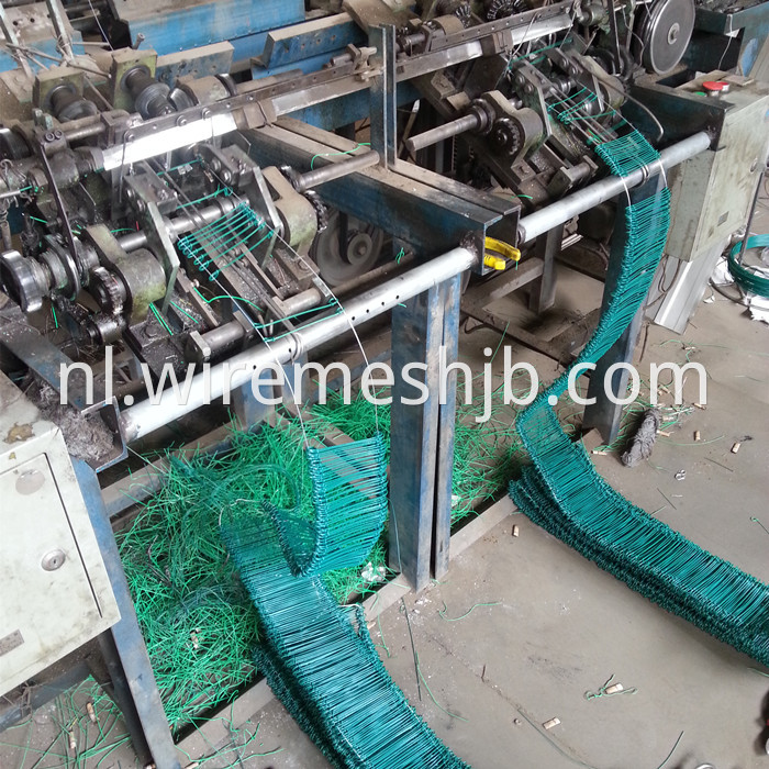 Galvanized double loops wire machine